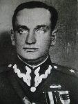 Stanisaw Dworzak jako oficer Wojska Polskiego (fot. za: Bauer P., Polak B., Armia "Pozna" 1939, Pozna 1987).