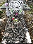 Grb rodzinny na cmentarzu w. Jerzego w Toruniu (ul. Gaczyskiego) - miejsce pochwku Stefana Mielickiego. Stan z dn. 23 maja 2022 r. (fot. Agata Jankowska).